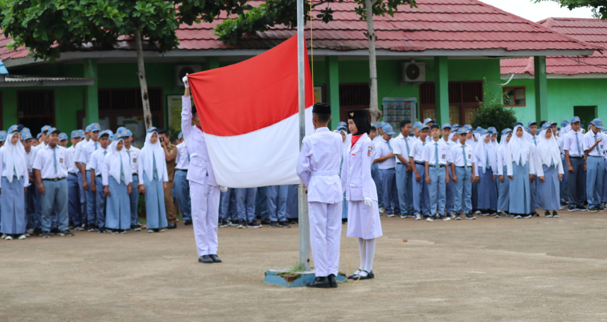 Upacara Bendera Berjalan Khidmat